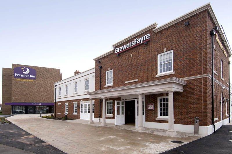 Premier Inn London Дагенем Экстерьер фото