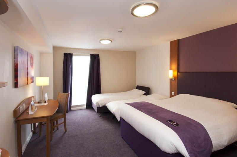 Premier Inn London Дагенем Экстерьер фото